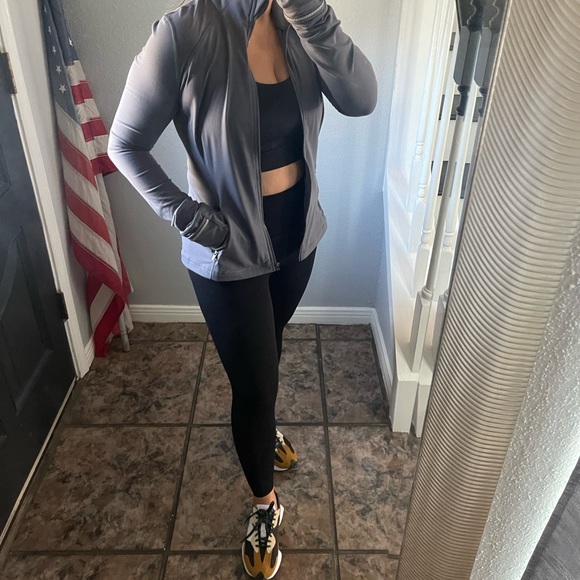 Women’s Victoria Secret Sport jacket size Small - Picture 4 of 15